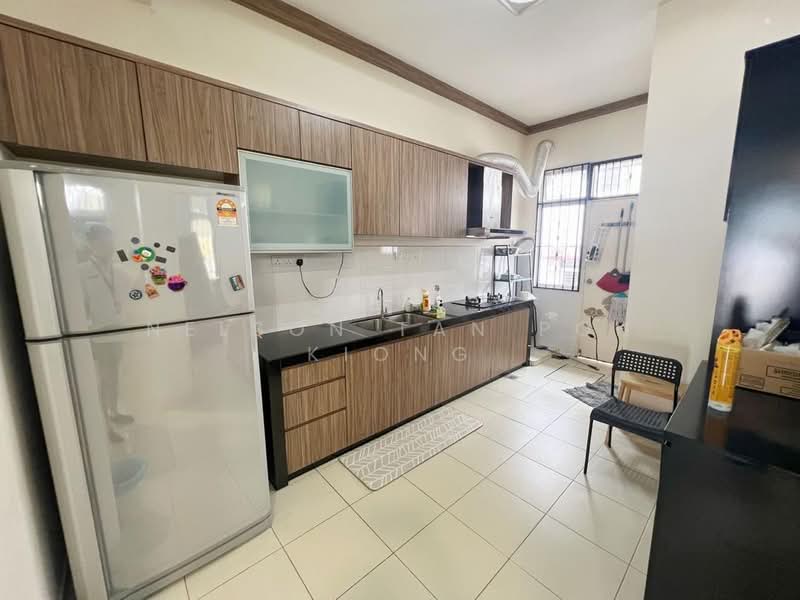 2-storey Terraced House for Sale in Johor Bahru (Johor) - Nelson Tan Poh Kiong - Kitchen - PropertyGuru.com.my