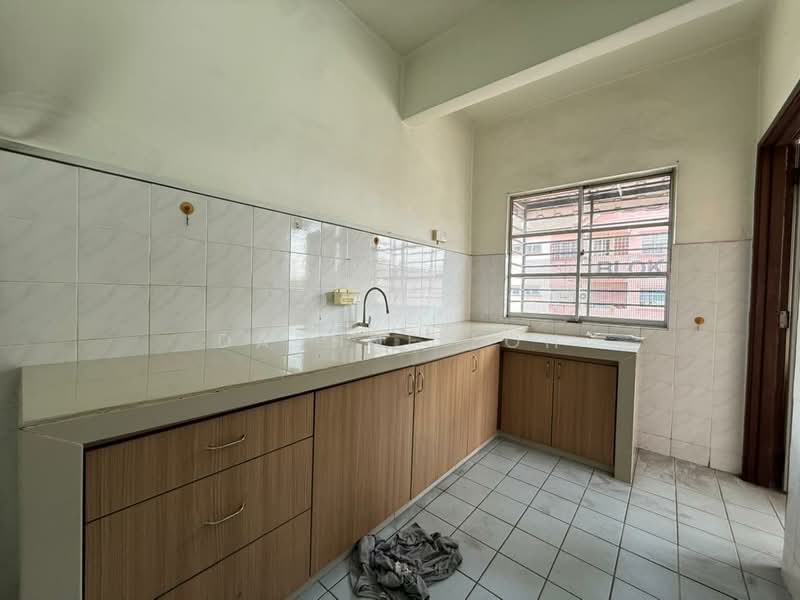 Apartment for Sale at Jasmin Apartment - Daphne Loh - Kitchen - PropertyGuru.com.my