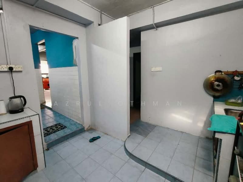 Taman Desa Dahlia untuk Untuk Dijual - RM 260,000, Feb 2026 - Kitchen - PropertyGuru.com.my