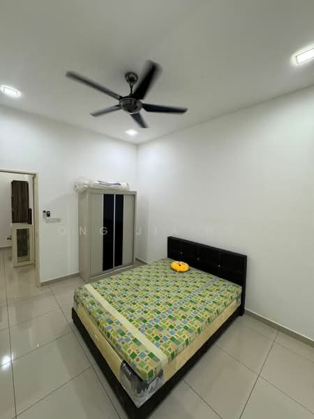 2-storey Terraced House for Sale in Bandar Sri Sendayan (Negeri Sembilan) - Ong Jia Hui - Bedroom - PropertyGuru.com.my