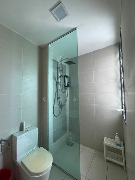 2-storey Terraced House for Sale in Bandar Sri Sendayan (Negeri Sembilan) - Ong Jia Hui - Bathroom - PropertyGuru.com.my