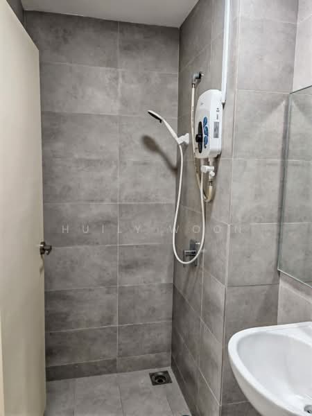 Summit @ Lagoon Residences untuk Untuk Disewa - RM 2,600 /bulan, Feb 2026 - Bathroom - PropertyGuru.com.my