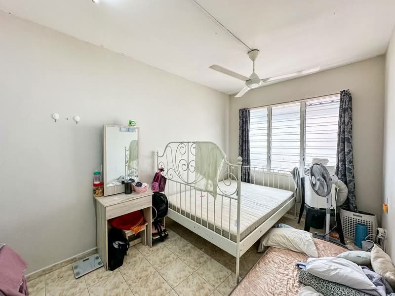 Taman Dagang untuk Untuk Dijual - RM 470,000, Feb 2026 - Bedroom - PropertyGuru.com.my