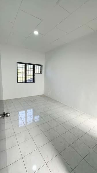 2-storey Terraced House for Sale in Lahat (Perak) - Kelvin Chow - PropertyGuru.com.my