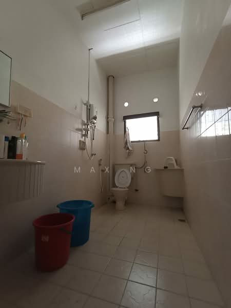 Semi-Detached House for Sale in Tanjung Bungah (Penang) - Max Ng - Bathroom - PropertyGuru.com.my