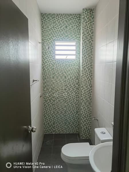 Taman Meru Perdana Klebang untuk Untuk Disewa - RM 1,600 /bulan, Feb 2026 - Bathroom - PropertyGuru.com.my