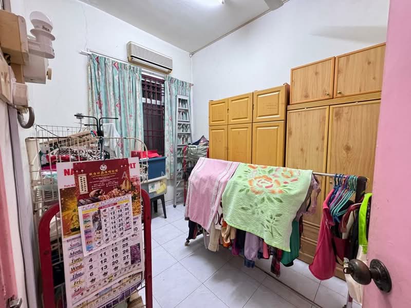 2-storey Terraced House for Sale in Taman Pulai Utama (Skudai) - Annie Low - Interior - PropertyGuru.com.my