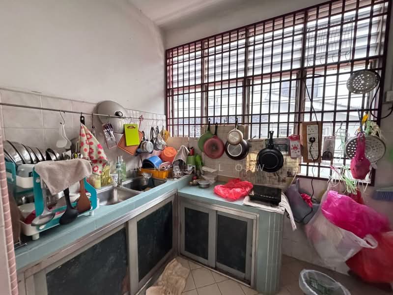 2-storey Terraced House for Sale in Taman Pulai Utama (Skudai) - Annie Low - Kitchen - PropertyGuru.com.my
