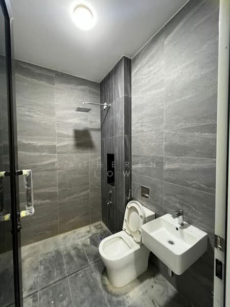 Semi-Detached House for Sale in Setia Tropika (Johor Bahru) - Katherine Low - Bathroom - PropertyGuru.com.my