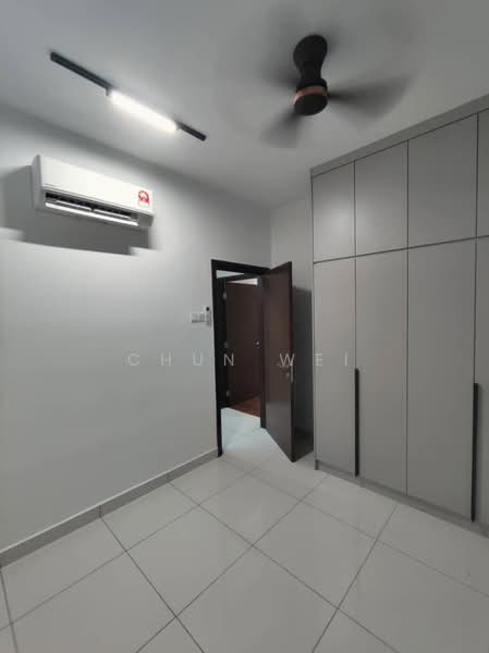 Condominium for Rent at Paraiso Residence @ The Earth - Chun Wei - Bedroom - PropertyGuru.com.my