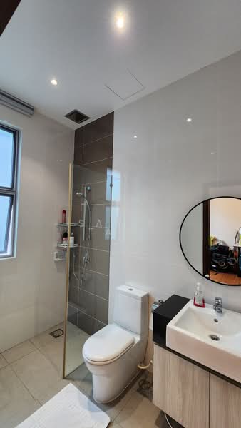 Semi-Detached House for Sale in Johor Bahru (Johor) - SASER TAN. - Bathroom - PropertyGuru.com.my