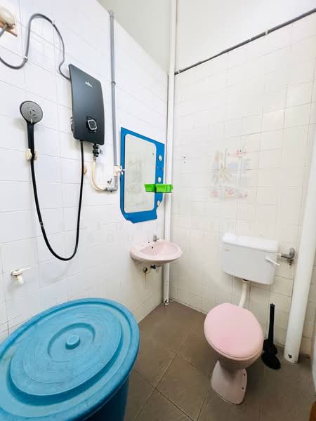 1-storey Terraced House for Sale in Taman Mewah Jaya (Klang) - Rafedah Binti Abdul Aziz - Bathroom - PropertyGuru.com.my