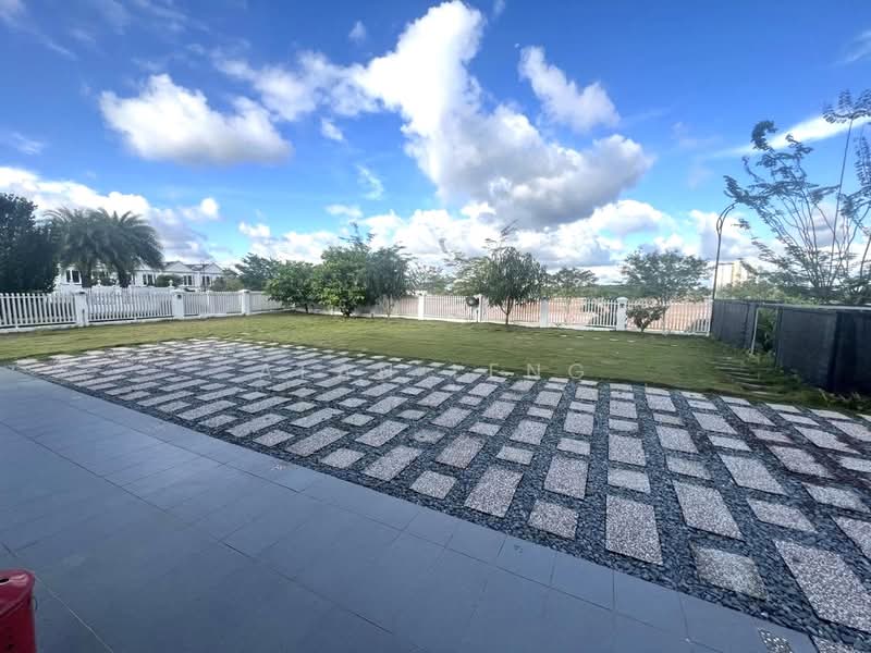 Cluster House for Sale in Iskandar Puteri (Nusajaya) (Johor) - Alan Leng - Garden - PropertyGuru.com.my