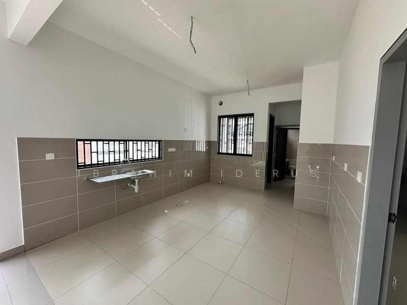 2-storey Terraced House for Sale in Elmina (Shah Alam) - Ibrahim Iderus - Kitchen - PropertyGuru.com.my