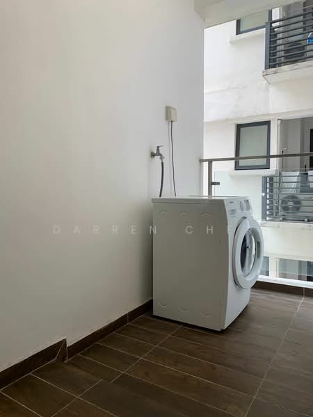 Condominium for Sale at Bay Point @ Country Garden Danga Bay - Darren Chen - Balcony - PropertyGuru.com.my