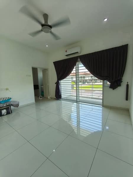 Untuk Disewa - Ipoh botani beringin fully furnished 2 storey house for rent
