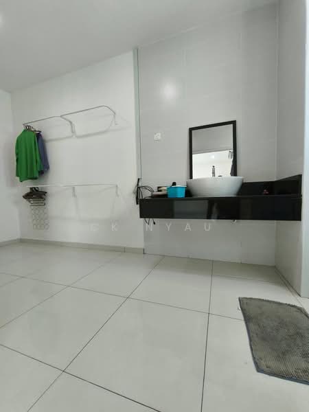 Untuk Disewa - Ipoh botani beringin fully furnished 2 storey house for rent