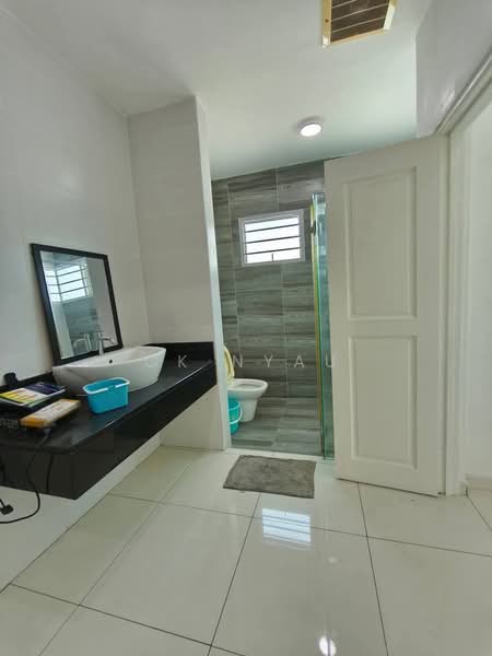 Untuk Disewa - Ipoh botani beringin fully furnished 2 storey house for rent