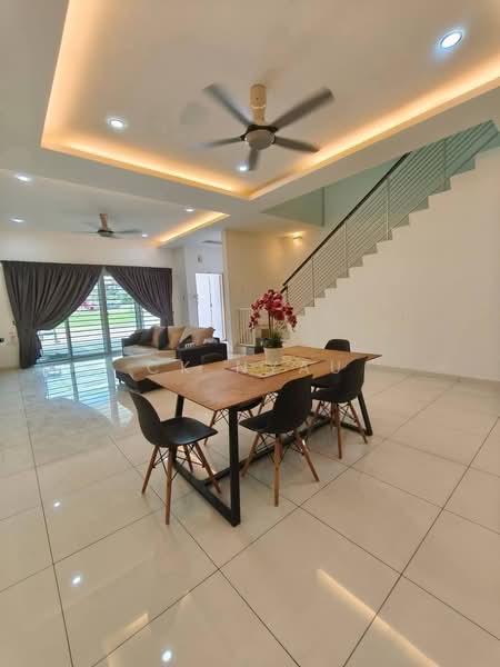 Untuk Disewa - Ipoh botani beringin fully furnished 2 storey house for rent