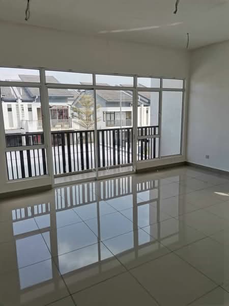 Semi-Detached House for Sale in M Residence (Rawang) - Kelvin . - Balcony - PropertyGuru.com.my