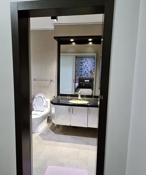 2-storey Terraced House for Sale in Taman Gaya (Ulu Tiram) - Joan Sin - Bathroom - PropertyGuru.com.my