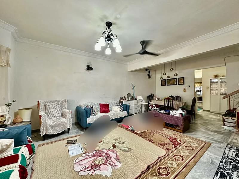 2-storey Terraced House for Sale in Semenyih (Selangor) - Lukman Hakim - Living Room - PropertyGuru.com.my