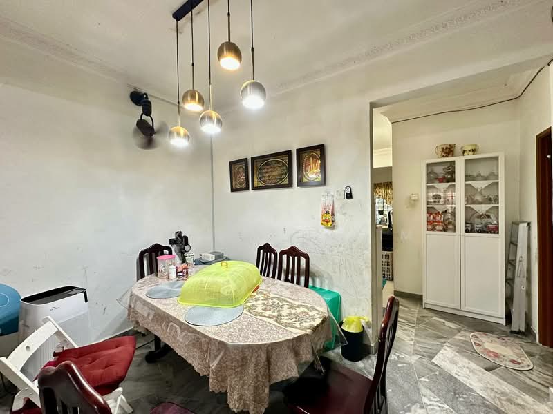 2-storey Terraced House for Sale in Semenyih (Selangor) - Lukman Hakim - Dining Room - PropertyGuru.com.my