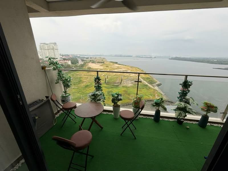 Condominium for Rent at Kings Bay @ Country Garden Danga Bay - Tan Bing Yi - Balcony - PropertyGuru.com.my