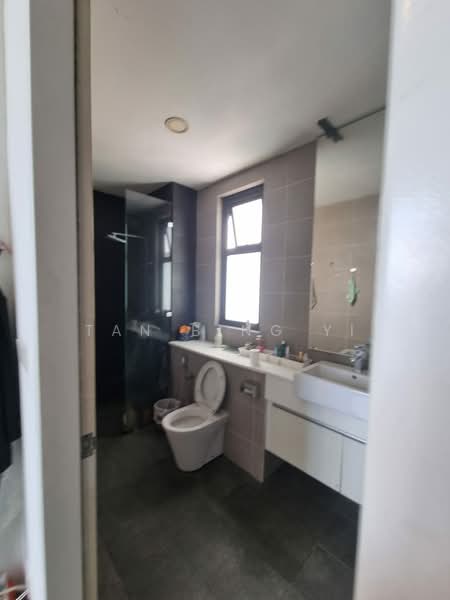 Condominium for Rent at Sky88 Residences - Tan Bing Yi - Bathroom - PropertyGuru.com.my
