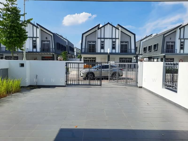 Cluster House for Sale in Taman Ekoflora (Johor Bahru) - Sheng Cheng Tiew - Exterior - PropertyGuru.com.my
