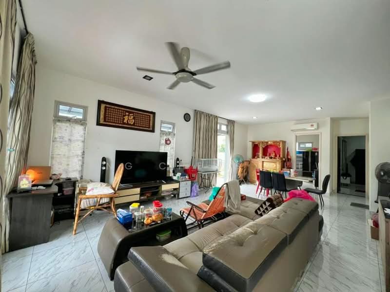 Cluster House for Sale in Taman Ekoflora (Johor Bahru) - Sheng Cheng Tiew - Living Room - PropertyGuru.com.my