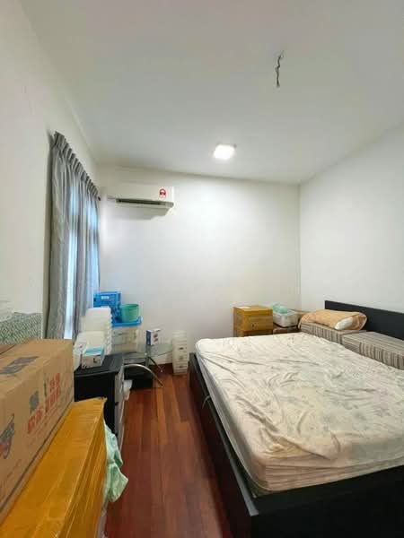 Cluster House for Sale in Taman Ekoflora (Johor Bahru) - Sheng Cheng Tiew - Bedroom - PropertyGuru.com.my