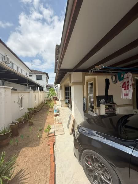 2-storey Terraced House for Sale in Bukit Indah (Iskandar Puteri (Nusajaya)) - Tan Bing Yi - Exterior - PropertyGuru.com.my