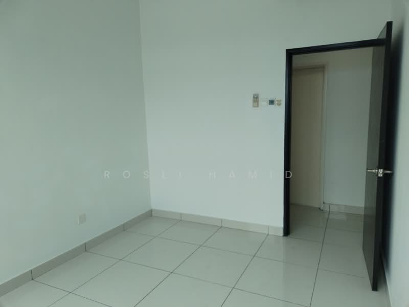Service Residence for Sale at Kiara Plaza - Rosli Hamid - Interior - PropertyGuru.com.my
