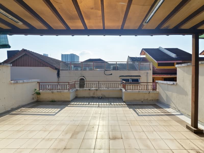 3-storey Terraced House for Sale in Selayang (Selangor) - Marilyn Khor - Exterior - PropertyGuru.com.my