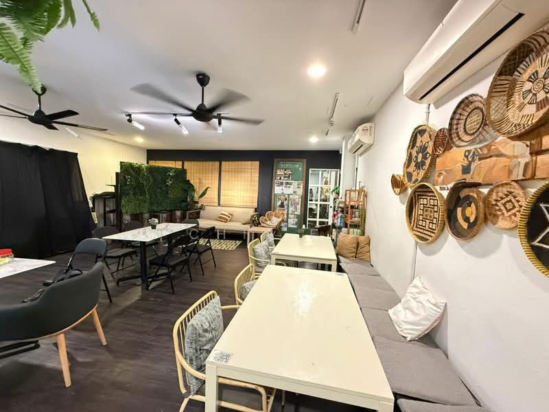 Bukit Beruang untuk Untuk Disewa - RM 4,300 /bulan, Feb 2026 - Living Room - PropertyGuru.com.my