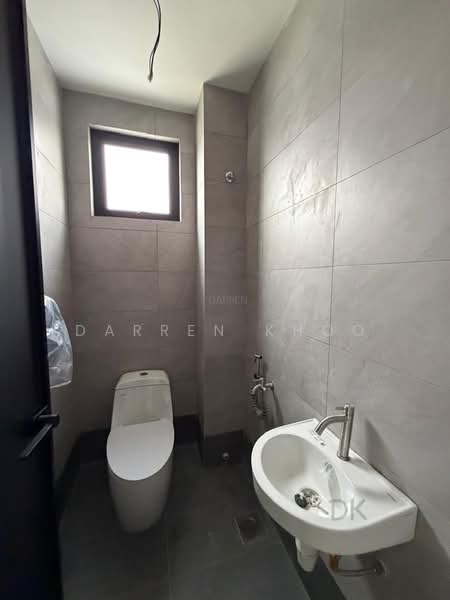 Cluster Factory for Rent in Kapar (Selangor) - Darren Khoo - Bathroom - PropertyGuru.com.my