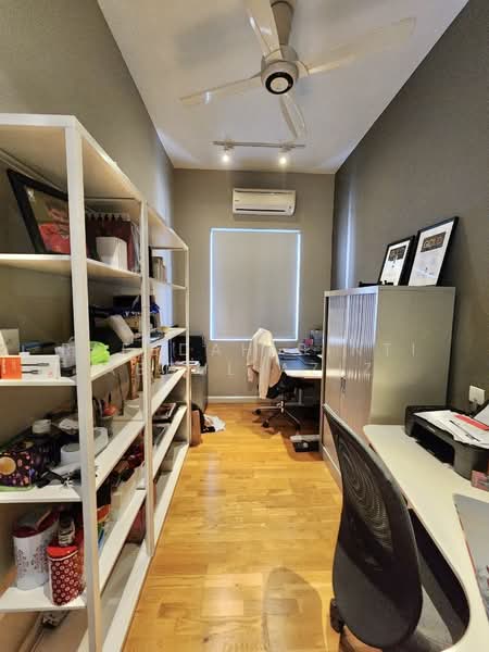 Semi-Detached House for Sale in Bukit Jelutong (Shah Alam) - Rafedah Binti Abdul Aziz - Study - PropertyGuru.com.my