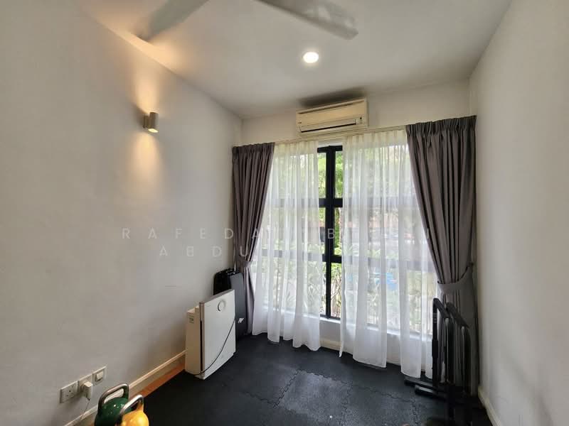Semi-Detached House for Sale in Bukit Jelutong (Shah Alam) - Rafedah Binti Abdul Aziz - Gym - PropertyGuru.com.my