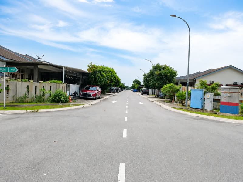 1-storey Terraced House for Sale in Shah Alam (Selangor) - Yazila Sulaimi - Exterior - PropertyGuru.com.my