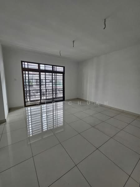 2-storey Terraced House for Sale in Taman Mutiara Rini (Skudai) - Eric Chuah - Living Room - PropertyGuru.com.my