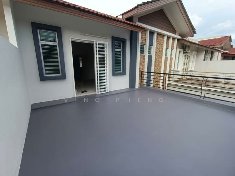 2-storey Terraced House for Sale in Sungai Udang (Melaka) - Vinc Pheng - Exterior - PropertyGuru.com.my