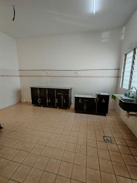 2-storey Terraced House for Rent in Bandar Puteri Puchong (Puchong) - Michelle Tai - Kitchen - PropertyGuru.com.my