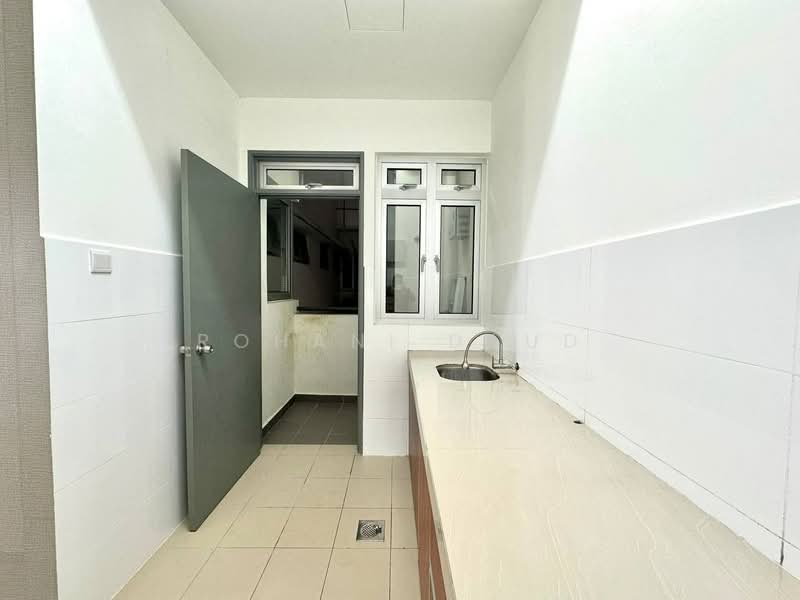 Apartment for Sale at Kalista 2 - Rohani Daud - Kitchen - PropertyGuru.com.my