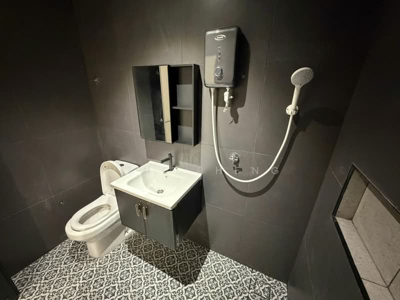 Rumah Teres 1 Tingkat untuk Dijual di Taman Bukit Serindit (Melaka City) - Vinc Pheng - Bathroom - PropertyGuru.com.my