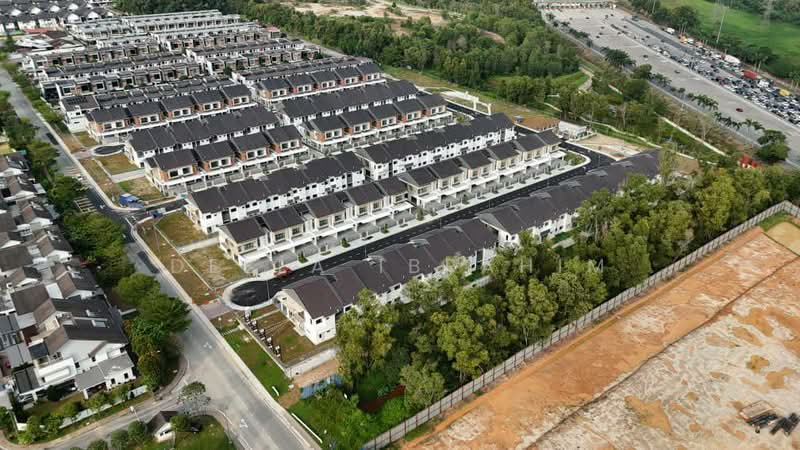 2-storey Terraced House for Sale in Shah Alam (Selangor) - Deela Ibrahim - Exterior - PropertyGuru.com.my