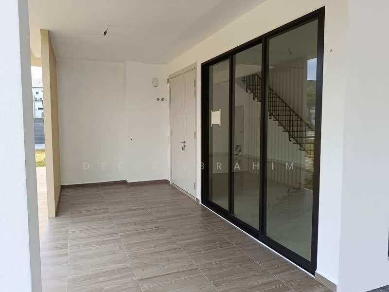 2-storey Terraced House for Sale in Shah Alam (Selangor) - Deela Ibrahim - Entrance - PropertyGuru.com.my