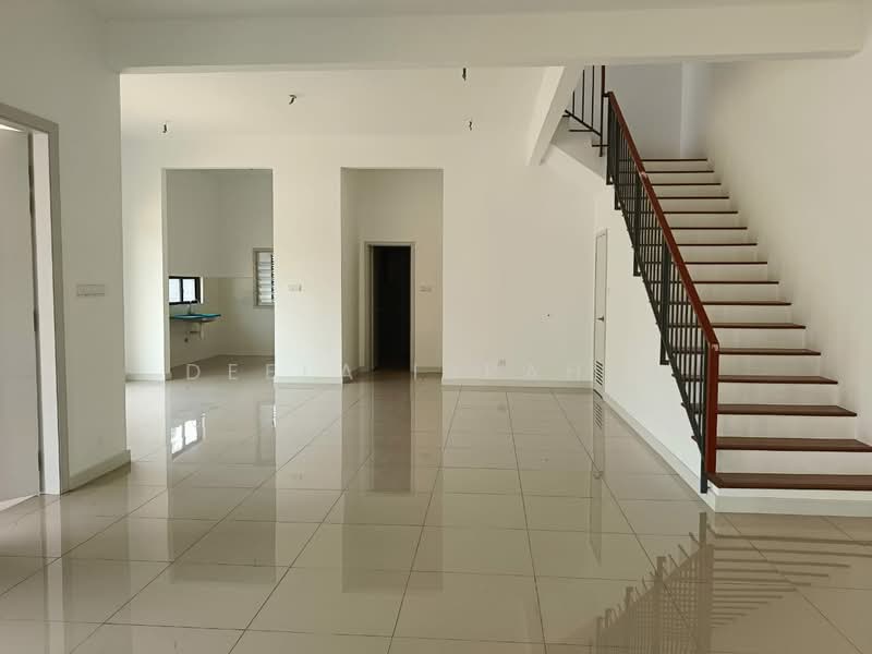 2-storey Terraced House for Sale in Shah Alam (Selangor) - Deela Ibrahim - Living Room - PropertyGuru.com.my