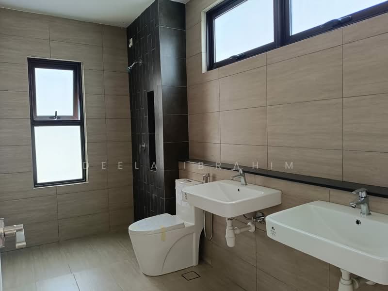 2-storey Terraced House for Sale in Shah Alam (Selangor) - Deela Ibrahim - Bathroom - PropertyGuru.com.my