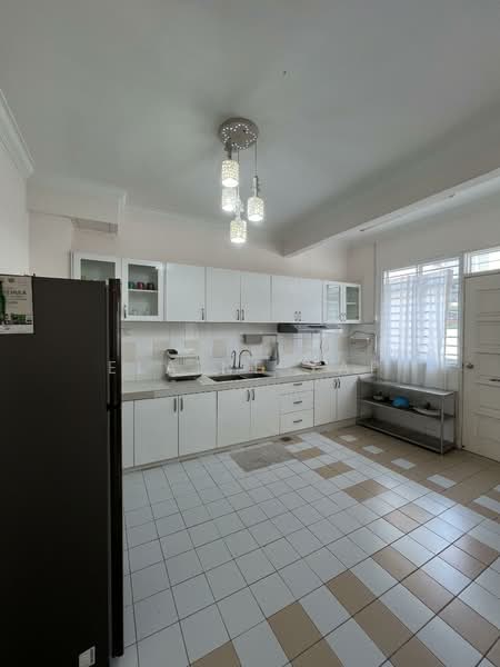 2-storey Terraced House for Rent in Setia Impian (Setia Alam) - Elaine Yap - Kitchen - PropertyGuru.com.my
